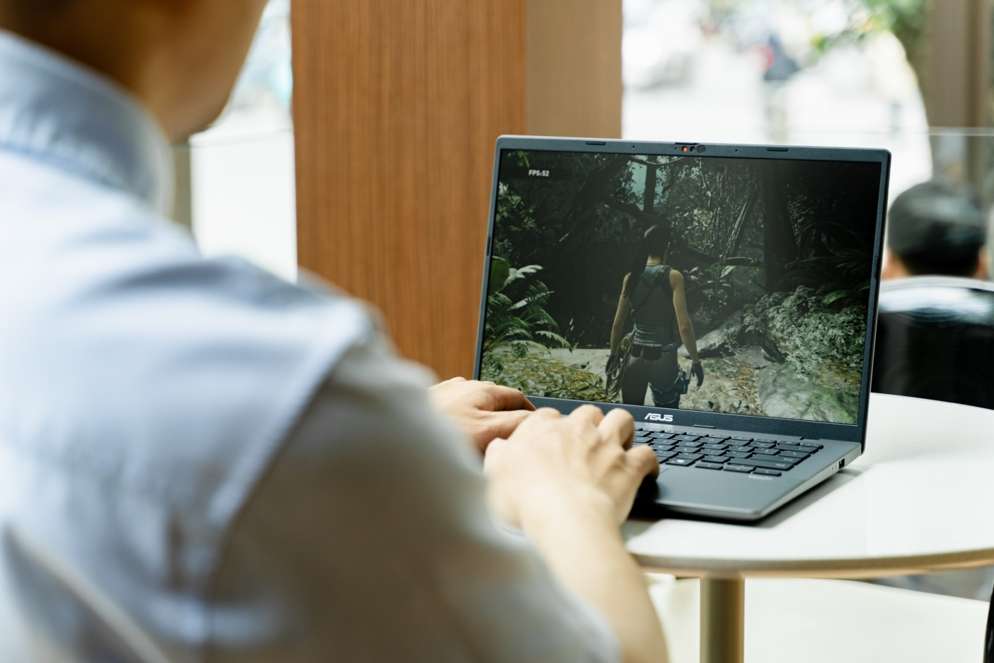 Vivobook S14