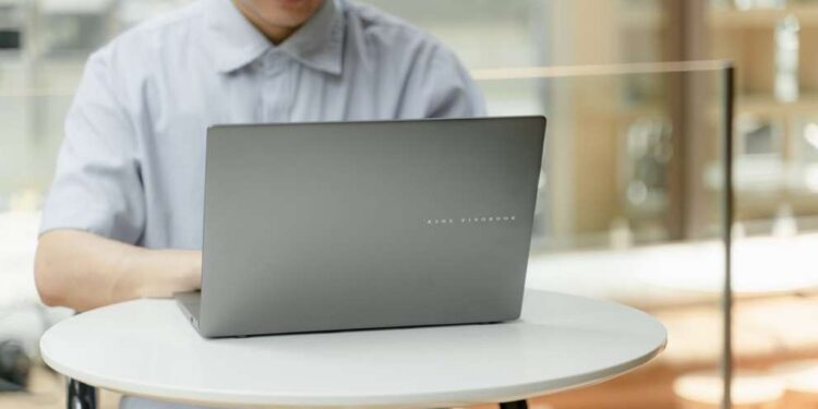 Asus Vivobook S14