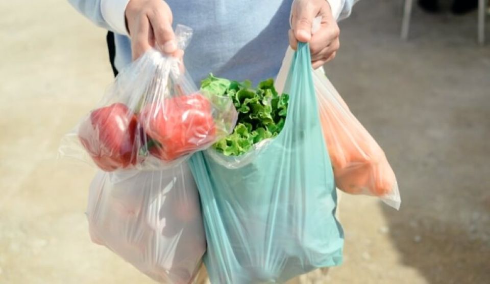 Cách nhận biết bao bì đựng thực phẩm kém chất lượng và an toàn