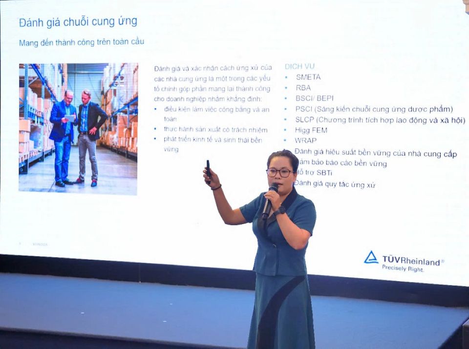 Doanh nghiệp cần sớm tự động hóa, chủ động chuyển đổi xanh để tiếp cận thị trường mới
