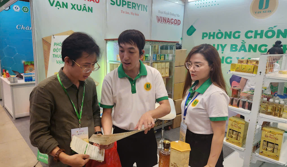 Dược Vạn Xuân tổ chức Cuộc thi: Chia sẻ khoảnh khắc nhỏ - rinh quà to” kỷ niệm 30 năm đồng hành
