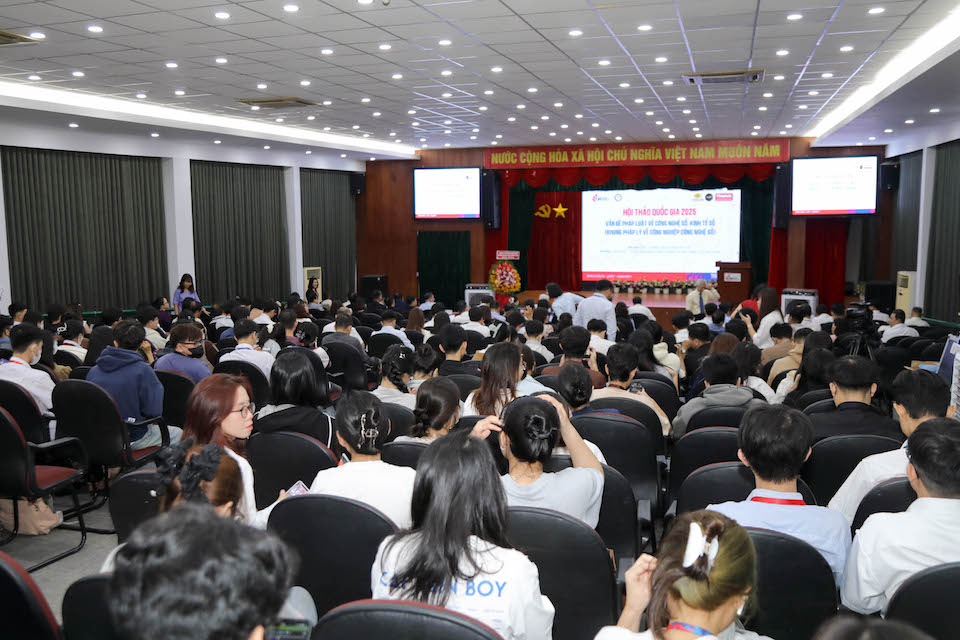 Pháp luật về công nghiệp công nghệ số là đòn bẩy để Việt Nam vươn mình trong kỷ nguyên mới!