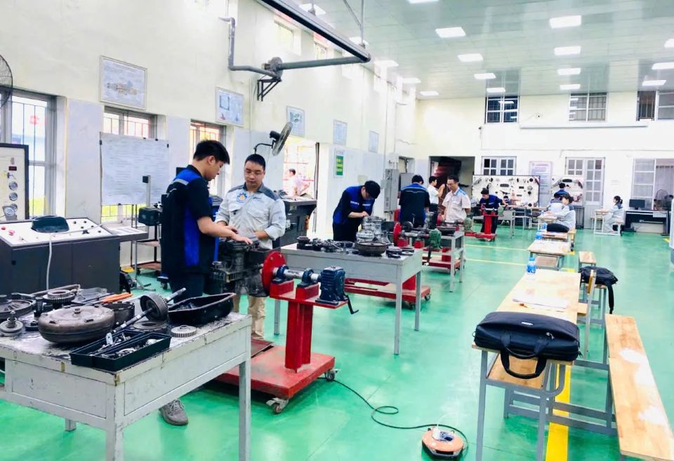 Doanh nghiệp hợp tác đào tạo, tuyển dụng sinh viên vào làm việc