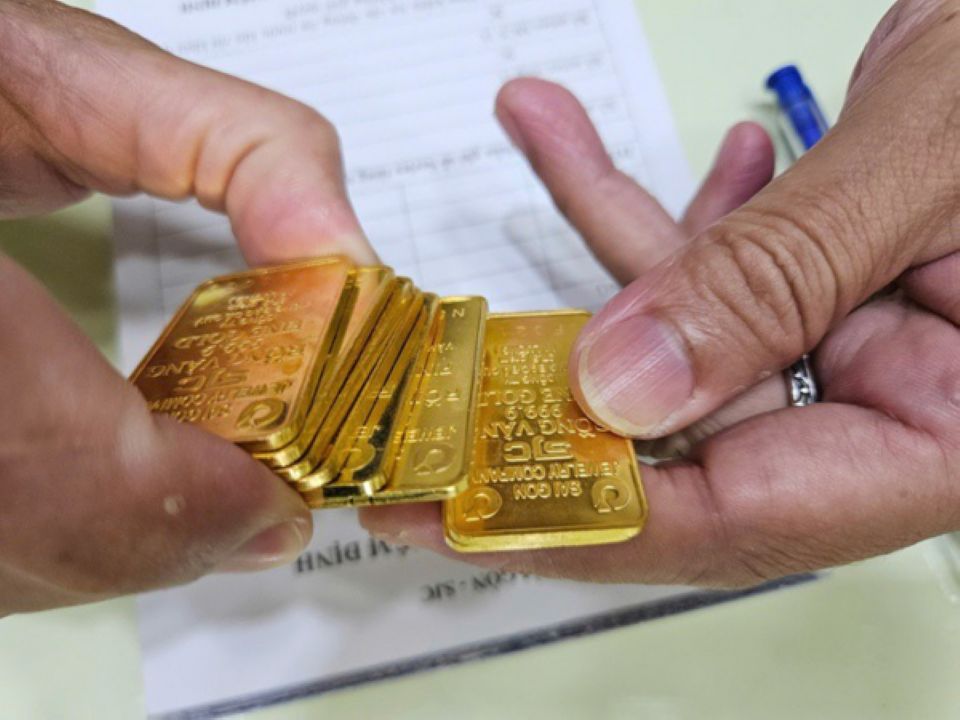 Giá vàng ngày 12/6/2025: Vàng thế giới cùng trong nước bật tăng mạnh