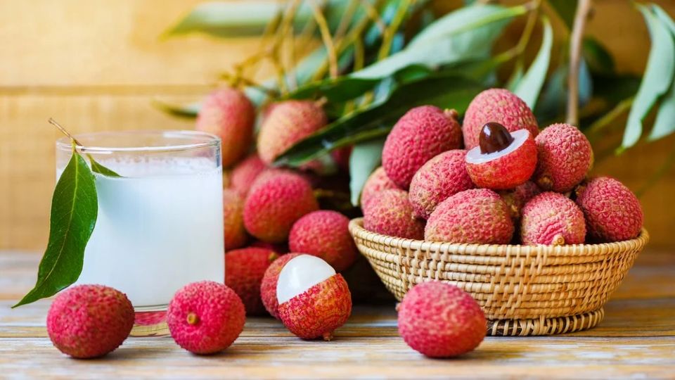 5 cách ăn quả vải để không bị nóng