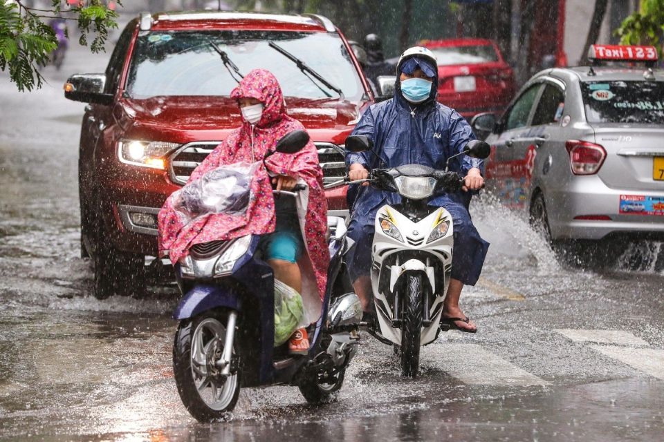 Thời tiết ngày 18/6/2025: Trung Bộ tiếp tục nắng nóng, Nam Bộ mưa to cục bộ