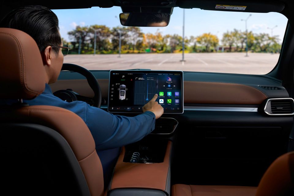 Chuyên gia nói về VinFast VF 8: Mẫu SUV điện toàn diện nhất trong tầm giá