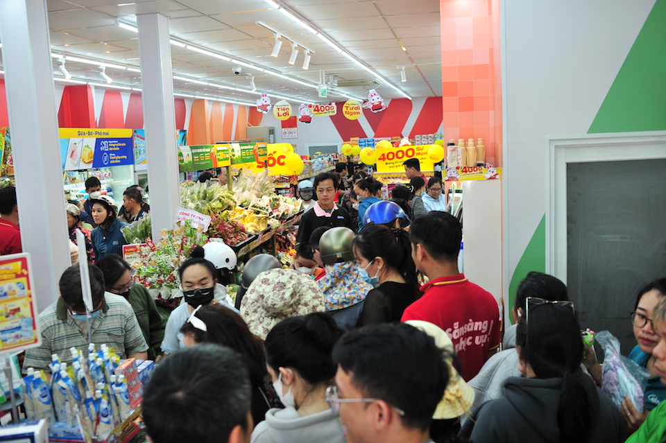 Mang lối sống hiện đại đến mọi gia đình Việt Nam, WinMart+ chính thức ra mắt cửa hàng thứ 4.000