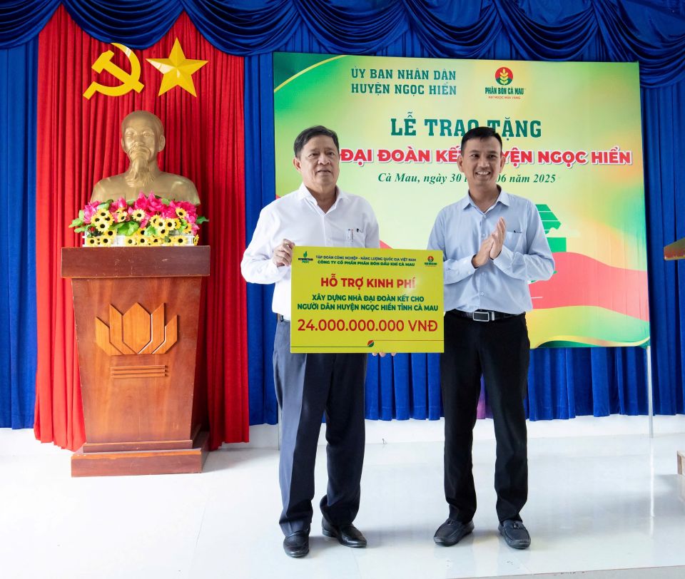 PVCFC chung tay cùng Cà Mau xây dựng nông thôn mới: Xóa nhà tạm, thắp sáng miền quê