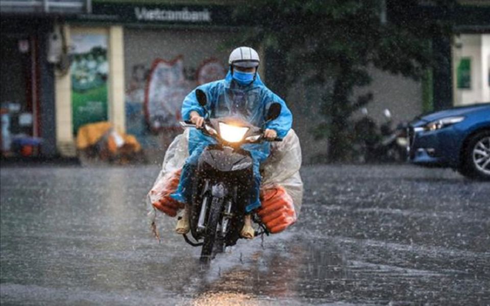 Thời tiết ngày 5/7/2025: Bắc Bộ tiếp tục có mưa rào và dông