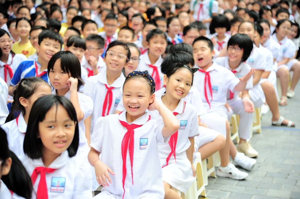 Học sinh các trường công lập trên cả nước được miễn học phí từ tháng 9/2025
