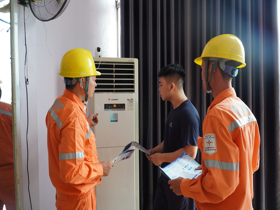 Cách sử dụng điện để giảm tiền điện trong mùa nắng nóng?