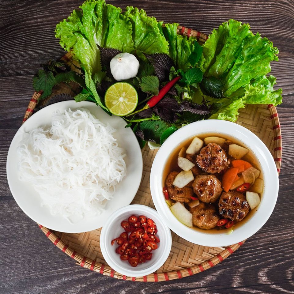 Bữa sáng ăn xôi, bún, phở có thực sự tốt cho sức khỏe?