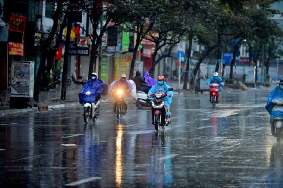 Thời tiết ngày 12/7/2025: Bắc Bộ và Bắc Trung Bộ cục bộ có mưa lớn