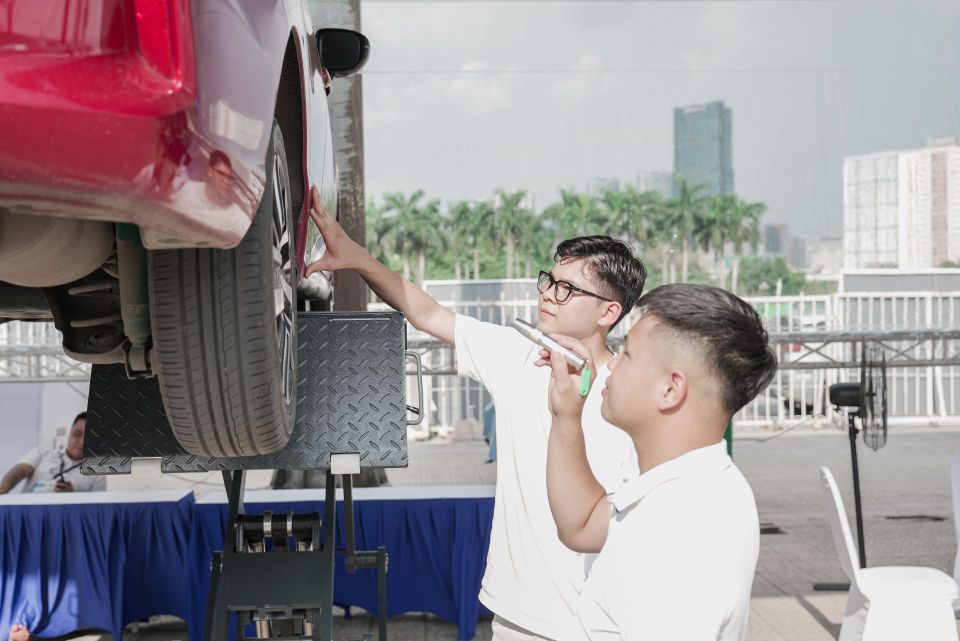 “Đi xe xăng, về xe điện”, người dùng chia sẻ: Lái ngon, ưu đãi lớn, tội gì không lên đời