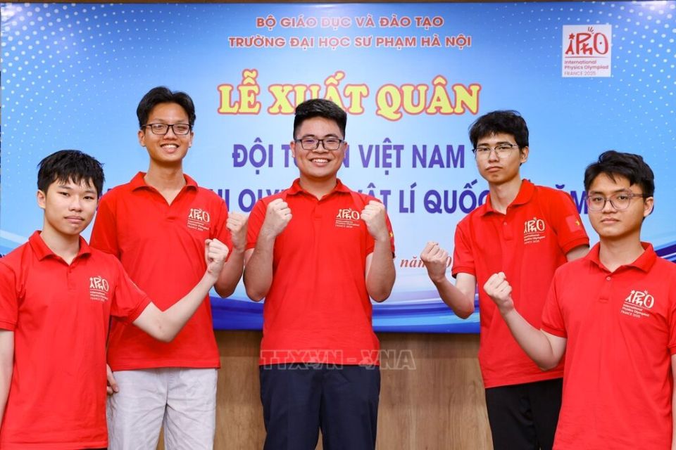 Việt Nam lọt top 10 quốc gia có thành tích cao nhất tại IPhO 2025