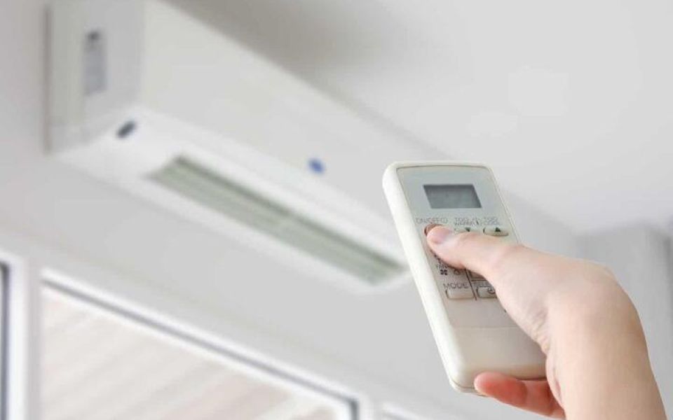 Điều gì xảy ra khi phụ nữ ở trong phòng máy lạnh quá lâu?
