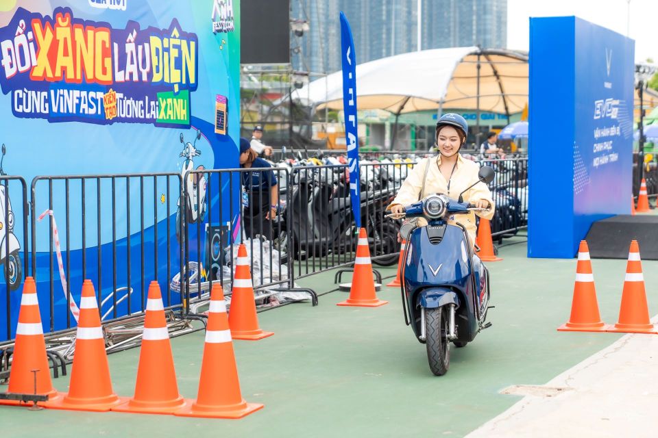 Lý do khách Việt chọn đổi xe xăng lấy xe điện tại “VinFast Xanh Fest Icon”