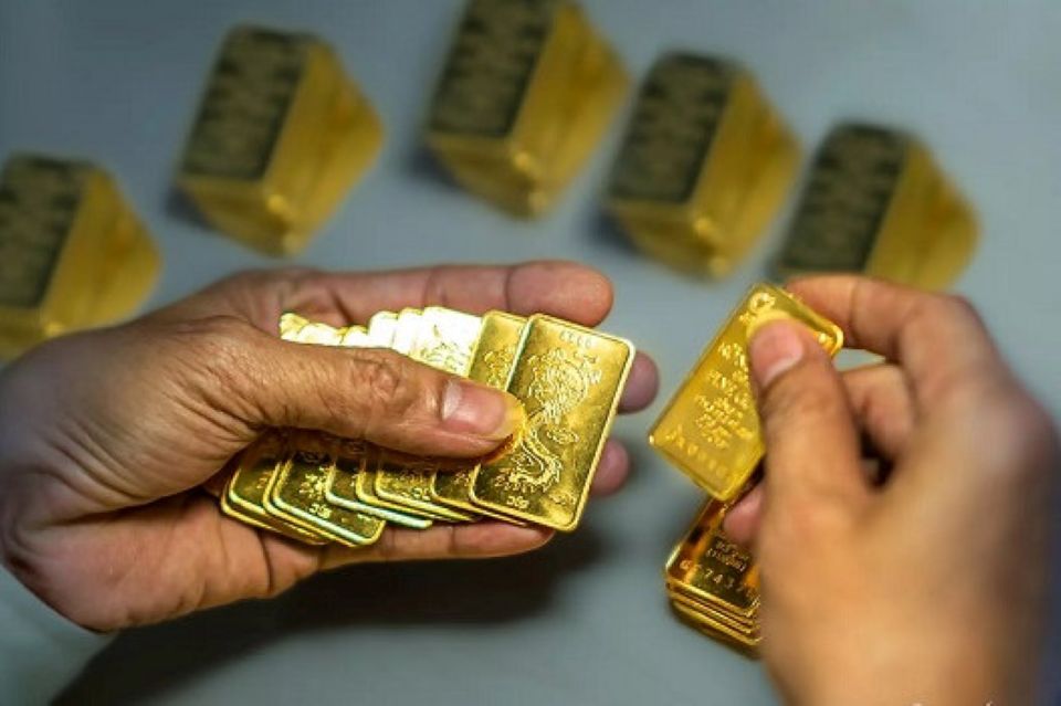 Giá vàng ngày 31/7/2025: Vàng thế giới lao dốc, SJC bật tăng