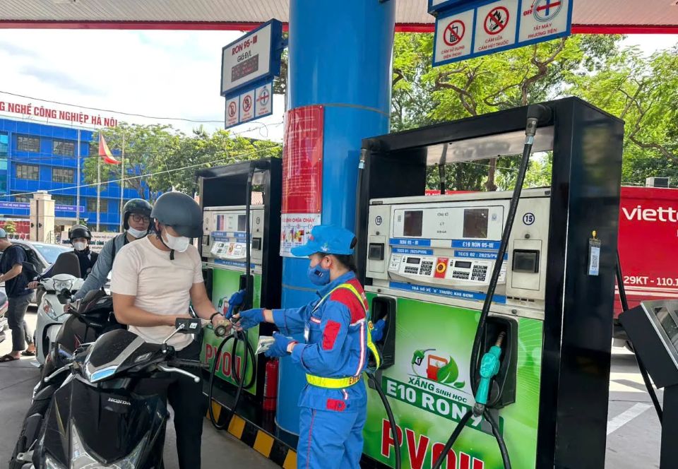 Sử dụng xăng E10: cần chính sách hỗ trợ và minh bạch thông tin