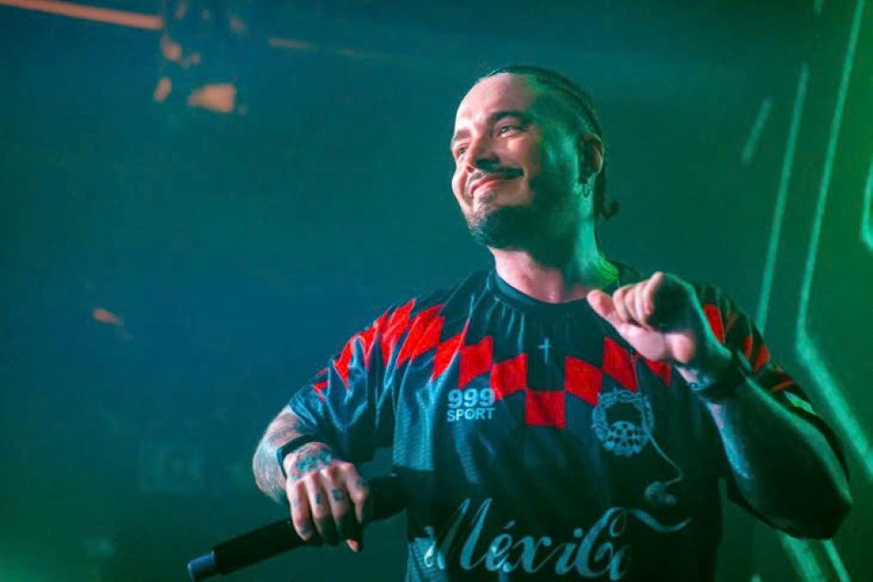8Wonder tung quà Meet & Greet, DPR Ian, J Balvin nói 'rất yêu Việt Nam' trước khi sang đổ bộ sân khấu hoành tráng nhất mùa hè