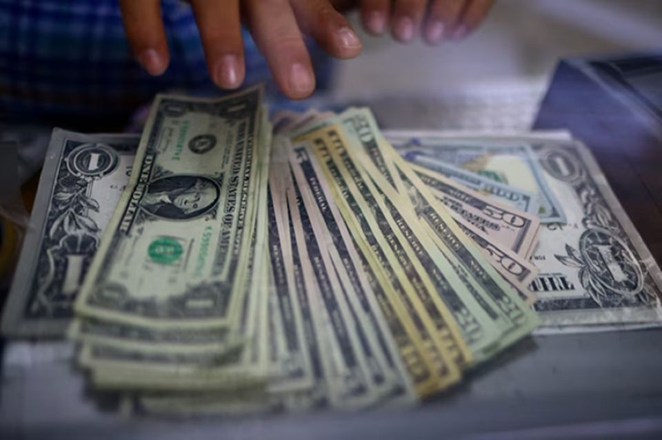 Giá ngoại tệ ngày 22/8/2025: USD bật tăng mạnh 