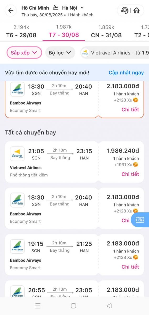 Giá vé máy bay chặng TP Hồ Chí Minh - Hà Nội bất ngờ giảm hàng triệu đồng/vé