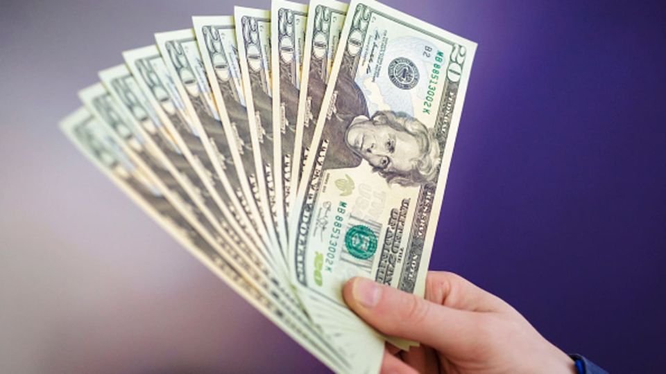 Giá ngoại tệ ngày 23/8/2025: Tỷ giá trung tâm tăng cao kỷ lục, ở mức 25.298 đồng/USD