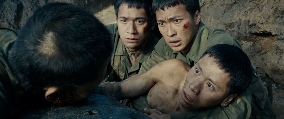 Sau ngày đầu công chiếu “Mưa đỏ” lập kỷ lục, thu hơn 50 tỷ đồng