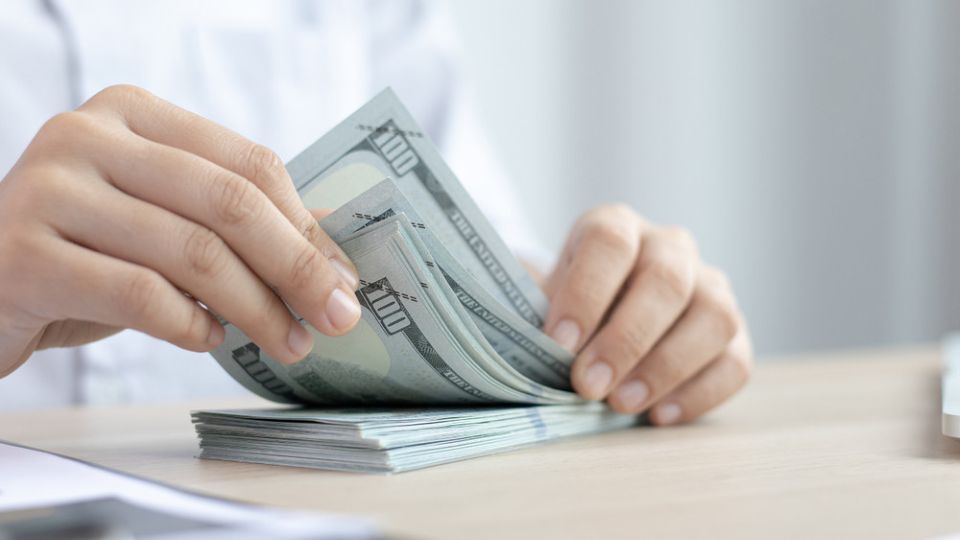 Giá ngoại tệ ngày 24/8/2025: USD tiếp tục suy yếu