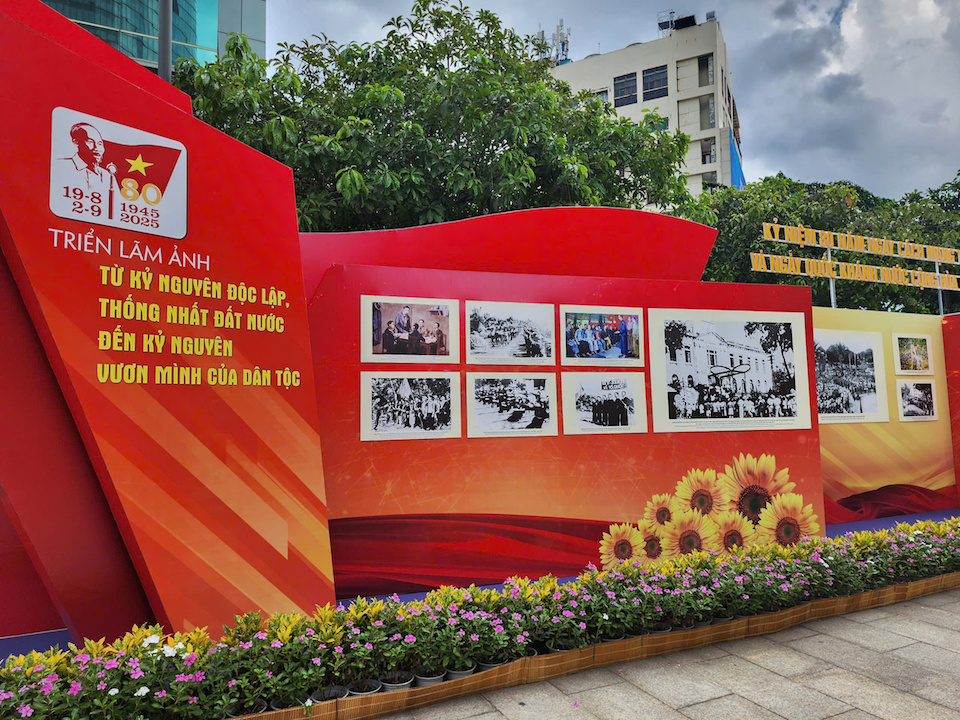 TP Hồ Chí Minh bừng sáng sắc cờ hoa, hân hoan chào mừng 80 năm Quốc khánh 2/9