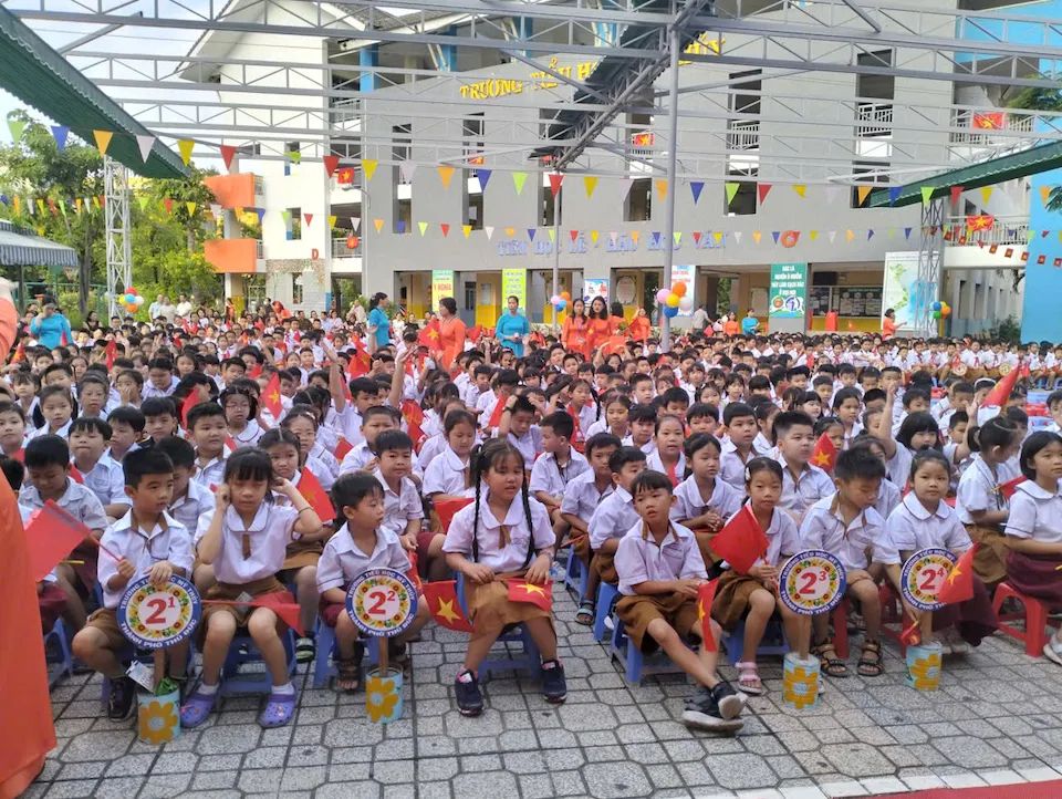 Học sinh TP Hồ Chí Minh tưng bừng tham gia khai giảng năm học mới 2025 – 2026