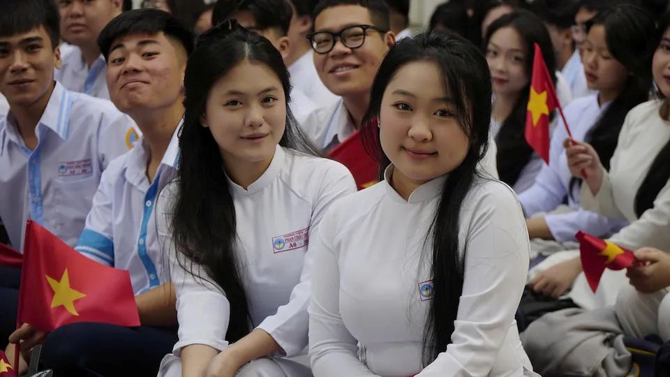 Học sinh TP Hồ Chí Minh tưng bừng tham gia khai giảng năm học mới 2025 – 2026