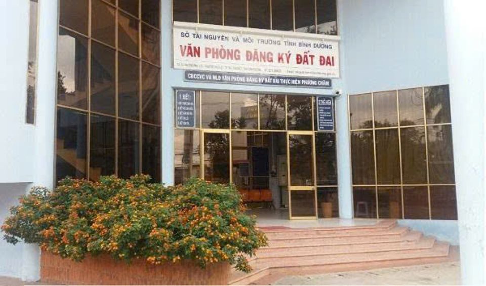 TP Hồ Chí Minh: Vì sao Văn phòng Đăng ký đất đai Bình Dương và 9 chi nhánh tạm ngưng đo đạc?