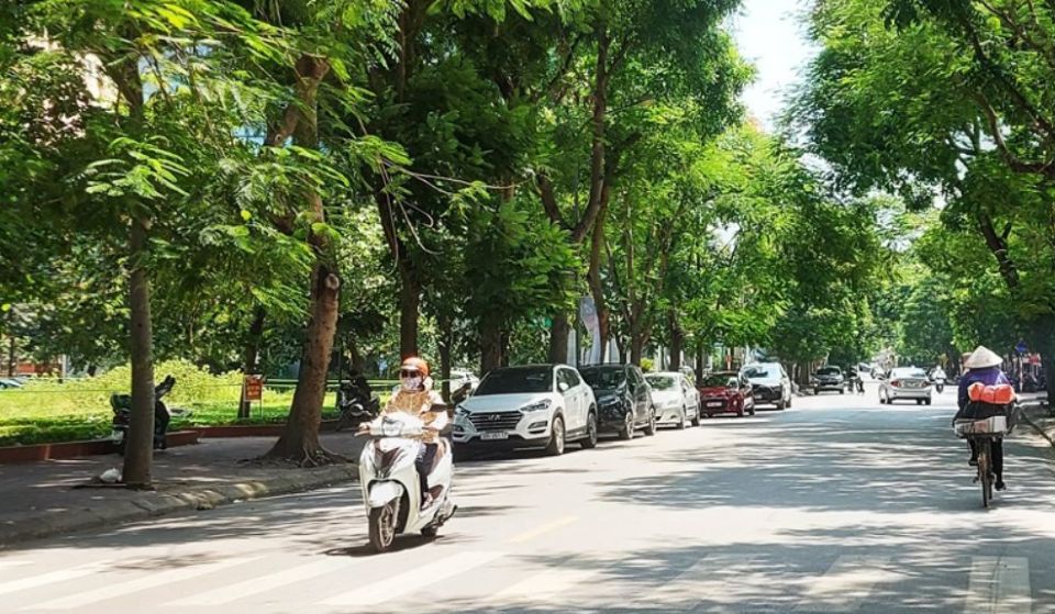 Thời tiết ngày 12/9/2025: Bắc Bộ ngày nắng, Nam Bộ có mưa lớn