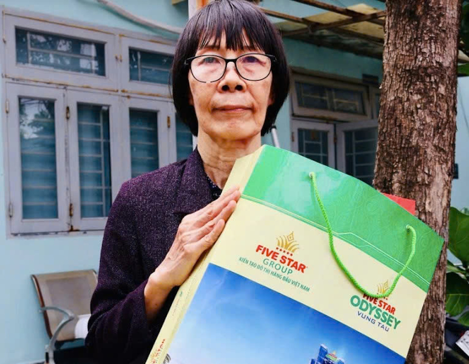 "Ơn nghĩa sinh thành 2025": Nối dài yêu thương đến các Mẹ Việt Nam Anh hùng, người có hoàn cảnh khó khăn tại TP Hồ Chí Minh