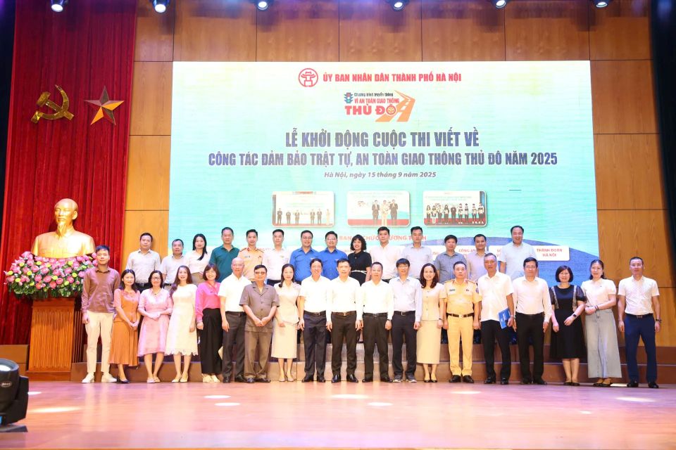 Tiếp nối hành trình bồi đắp, xây dựng văn hoá giao thông