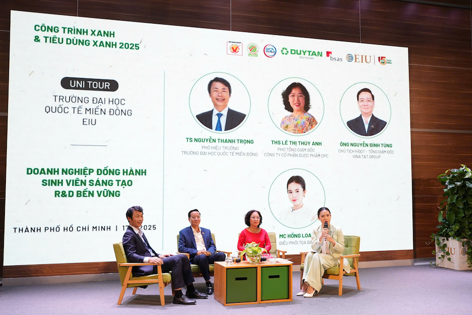 Uni Tour 2025: EIU – tiên phong ươm mầm tương lai cho chuyển đổi xanh