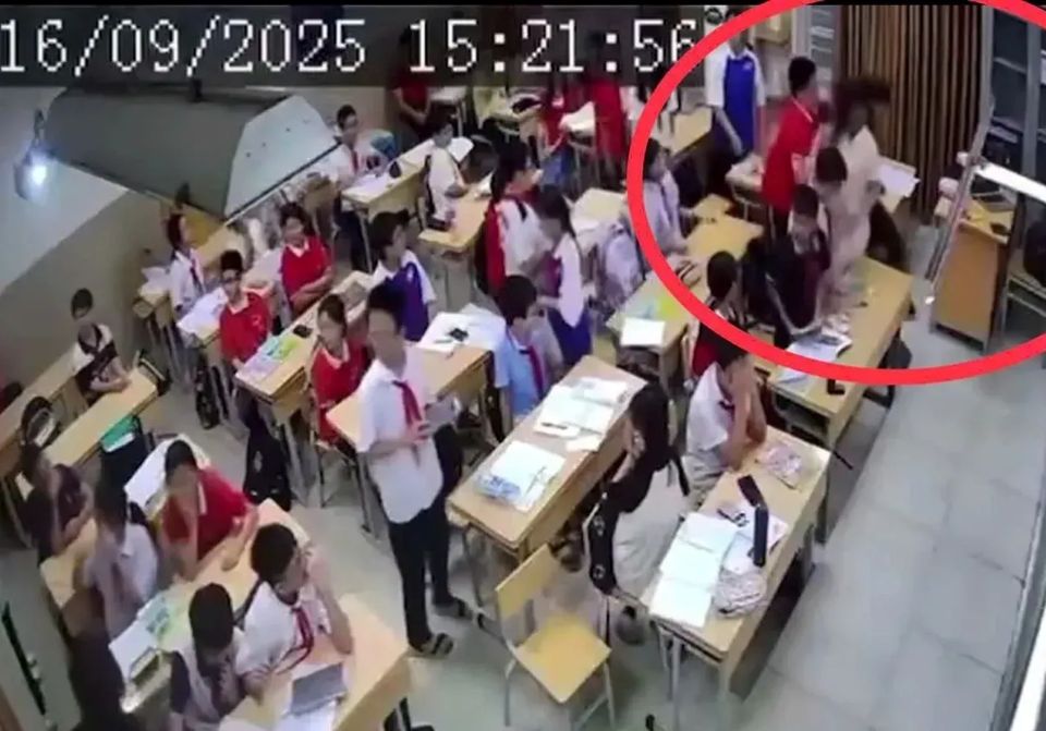 Từ vụ học sinh bạo lực cô giáo: Thông tư 19 về khen thưởng, kỷ luật học sinh hợp lý hay bất cập?