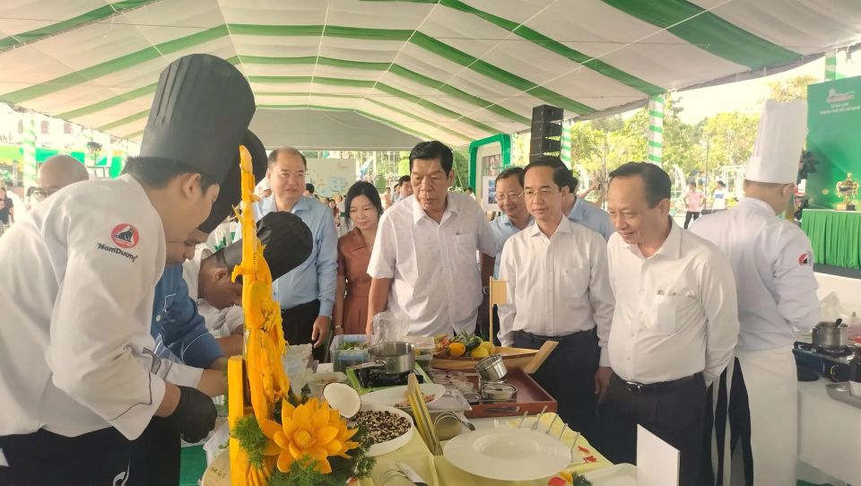 Tinh hoa ẩm thực Cà Mau – sứ giả du lịch nơi cuối trời đất nước