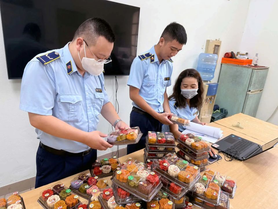 Hà Nội kiểm soát thị trường Tết Trung thu, không để quyền lợi người tiêu dùng bị vi phạm
