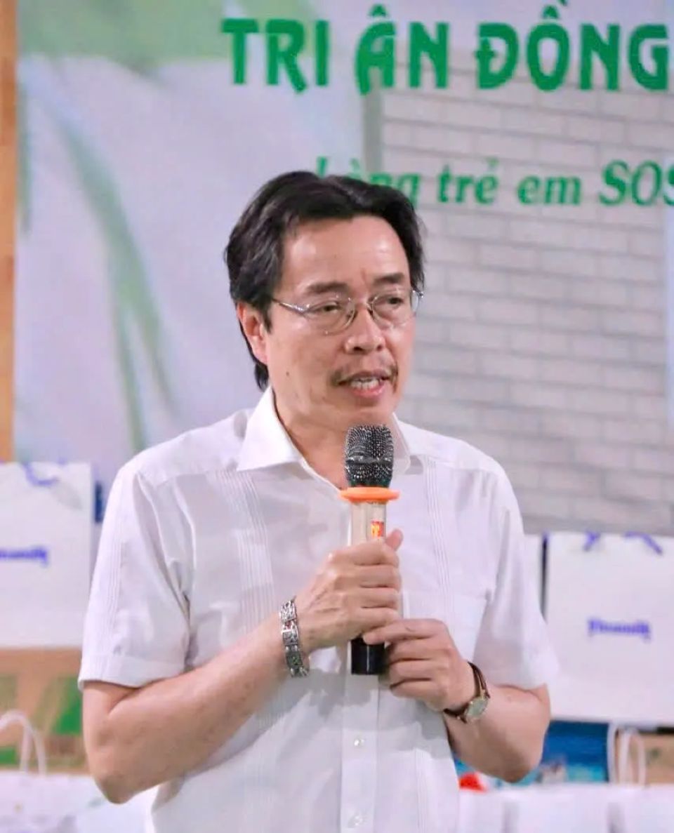 Kỷ luật học sinh: Không thể chỉ bằng bản kiểm điểm