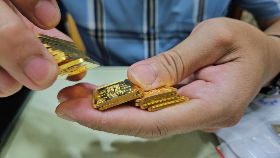 Giá vàng ngày 5/10/2025: Vàng tiếp tục tăng cao