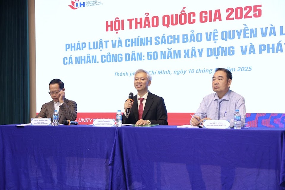 Pháp luật phải lấy con người làm trung tâm, là "tấm khiên" bảo vệ mọi tiến bộ xã hội!