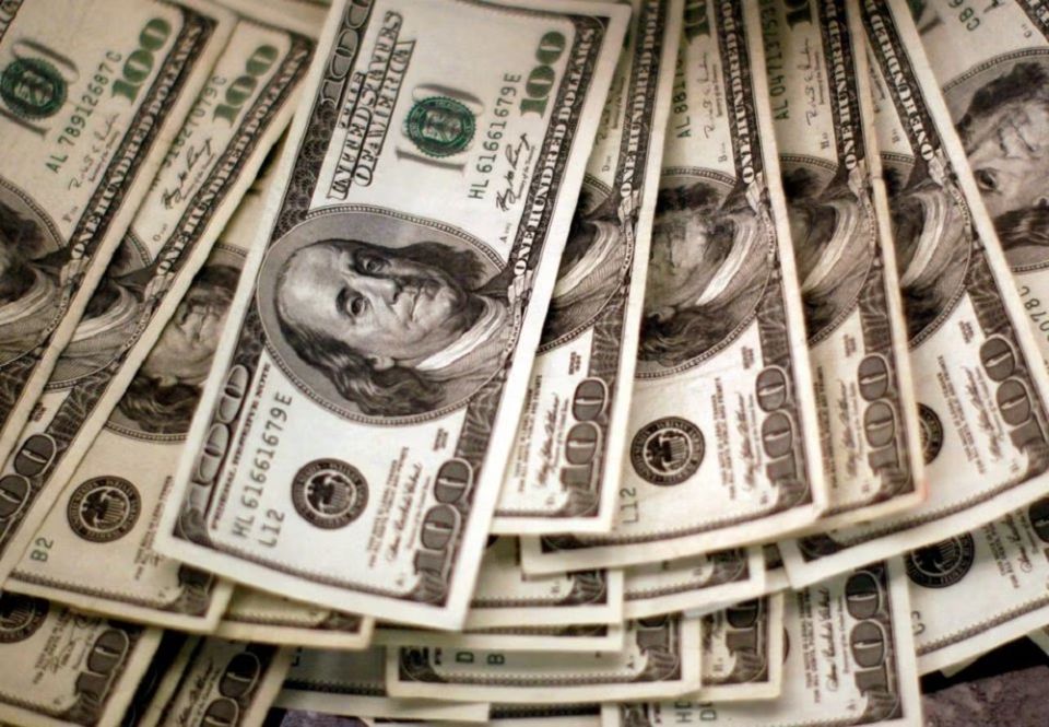 Giá ngoại tệ ngày 12/10/2025: Áp lực từ bất ổn chính trị toàn cầu, USD tăng mạnh