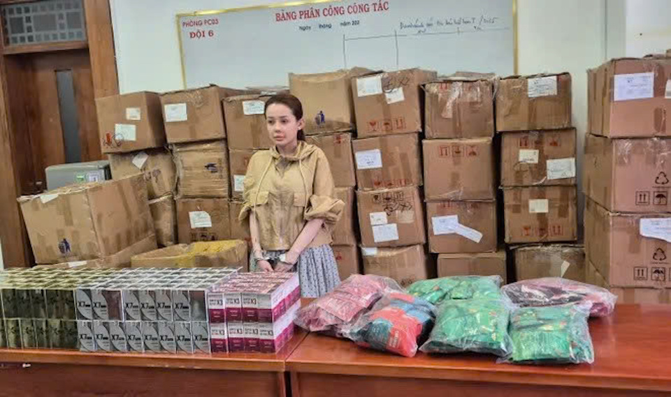 Khởi tố, bắt tạm giam DJ Ngân 98 về tội sản xuất, buôn bán hàng giả