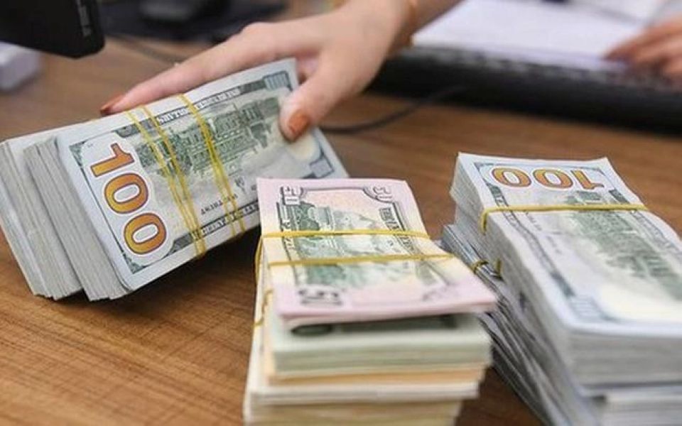 Giá ngoại tệ ngày 14/10/2025: USD bật tăng mạnh