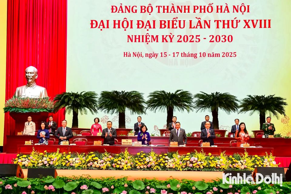 Toàn cảnh phiên trù bị Đại hội đại biểu Đảng bộ Thành phố Hà Nội lần thứ XVIII nhiệm kỳ 2025 - 2030