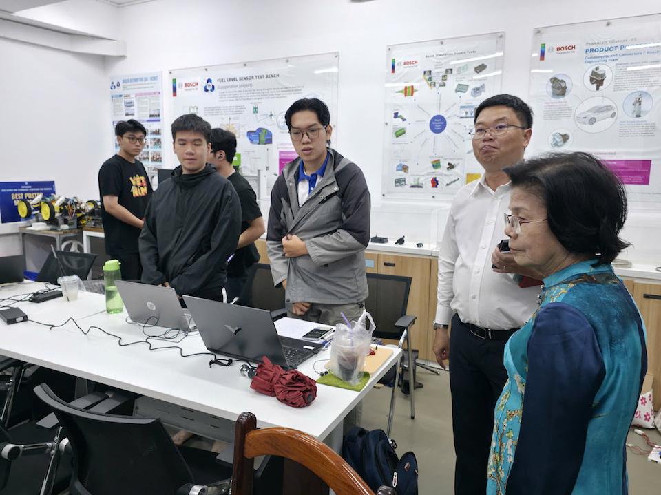 Uni Tour Đại học Bách Khoa: “Dệt” mạng lưới trí thức, công nghệ cho doanh nghiệp xanh