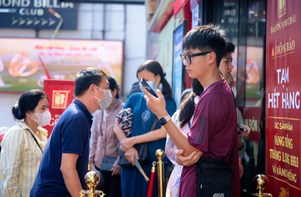 Phát sốt vì vàng